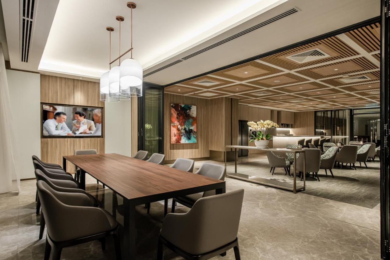 Hotel Ascott Gurney Penang George Town Zewnętrze zdjęcie The Club at Hong Kong International Airport