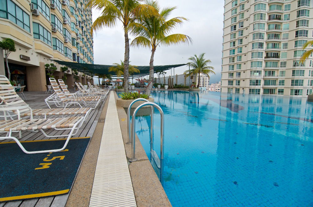 Hotel Ascott Gurney Penang George Town Zewnętrze zdjęcie Infinity pool at The Residence, Kota Kinabalu, Malaysia
